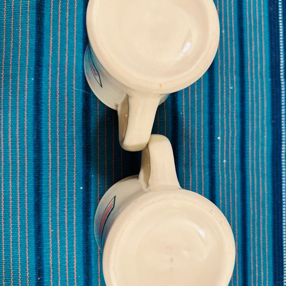 Set of 2 KRISPY KREME Doughnuts MUGS Collectible Restaurant Heavy Quality Logo - Picture 5 of 5